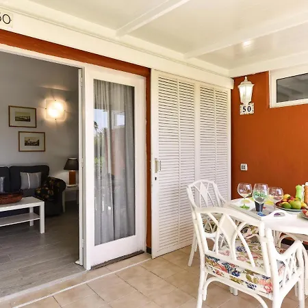 Belvilla By Oyo Melocotones 50 Holiday home *